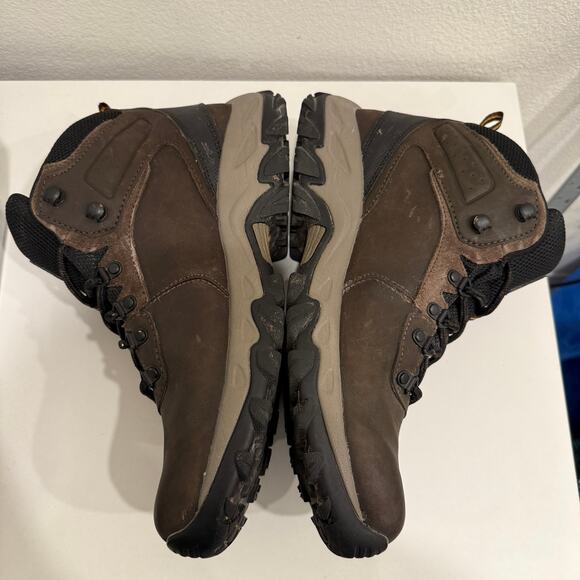 Columbia Newton Ridge Plus II Mens Size 11 Brown Hiking Boots BM3970-231 - Picture 5 of 8